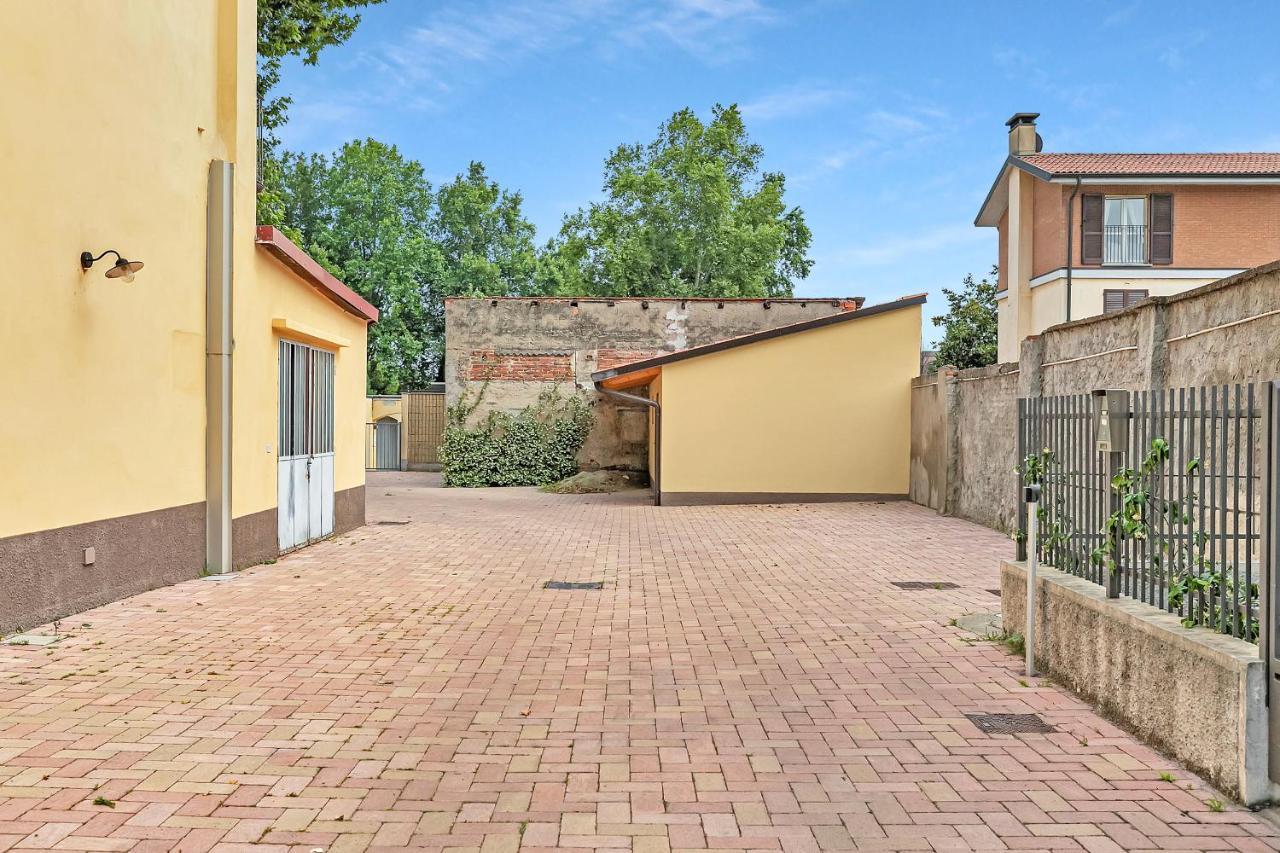 Alessia'S Flat- Naviglio Grande Apartman Buccinasco Kültér fotó
