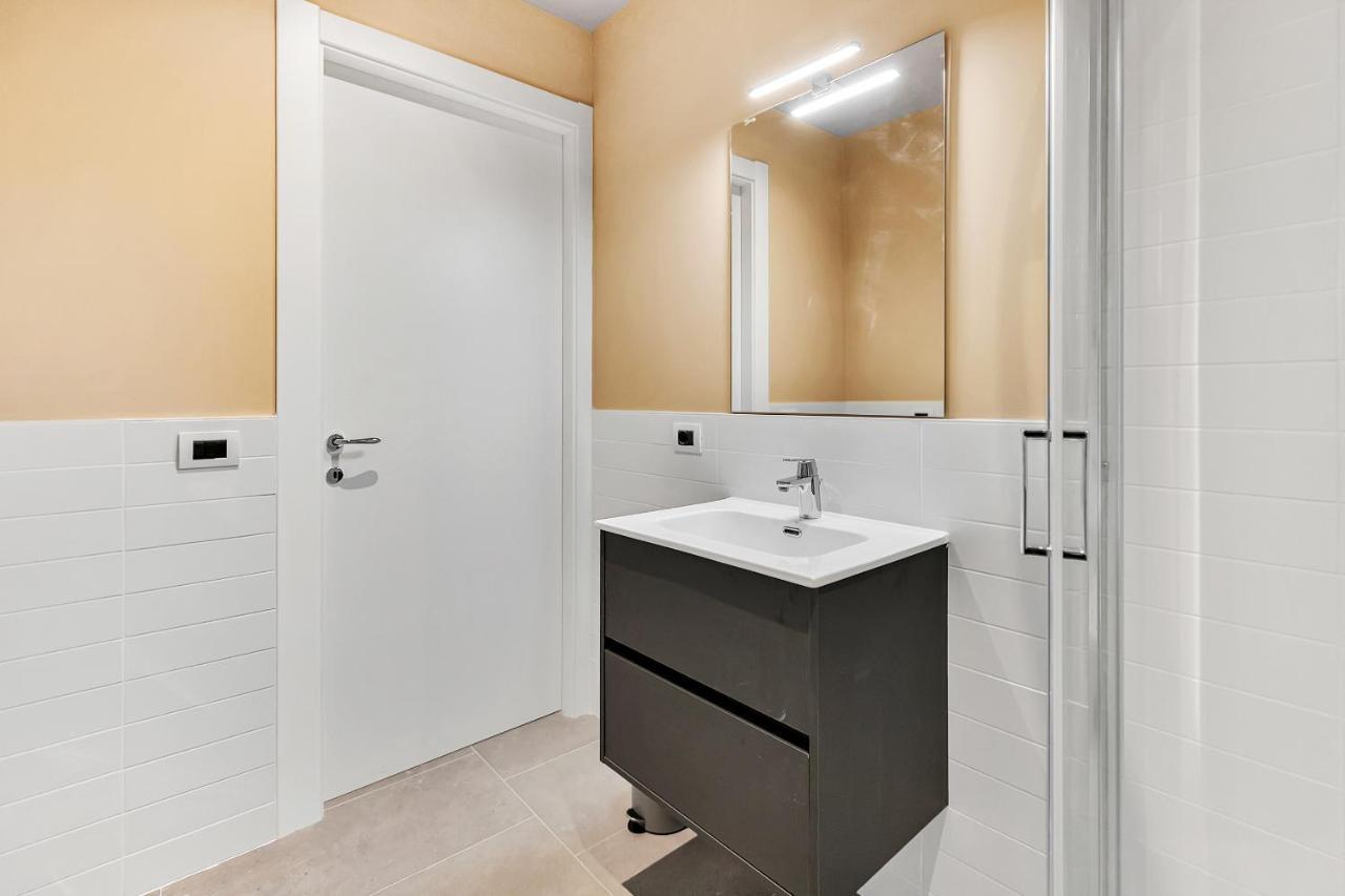 Alessia'S Flat- Naviglio Grande Apartman Buccinasco Kültér fotó